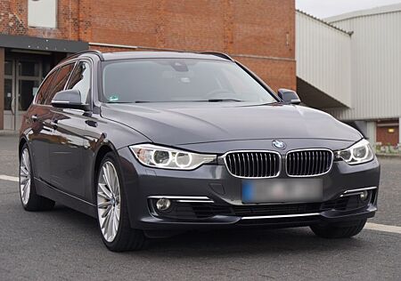 BMW 330d Touring/Bi-Xenon/Panorama/AHK/...