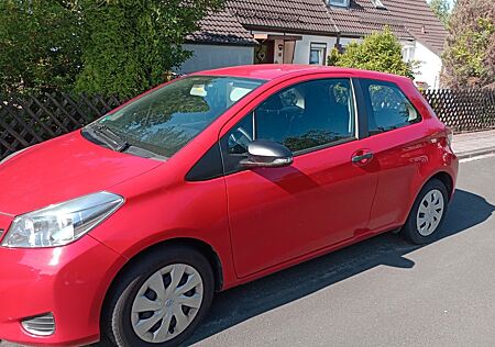 Toyota Yaris 1,33-l-Dual-VVT-i Cool Cool