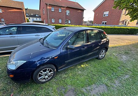 Ford Focus 1.6 Preis ist vb