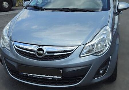 Opel Corsa D 1.4 Navi , 5 Türen, Klimanalage