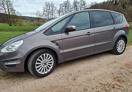 Ford S-Max 2,0TDCi 103kW Champions Edition Champi...