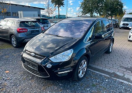 Ford S-Max Titanium