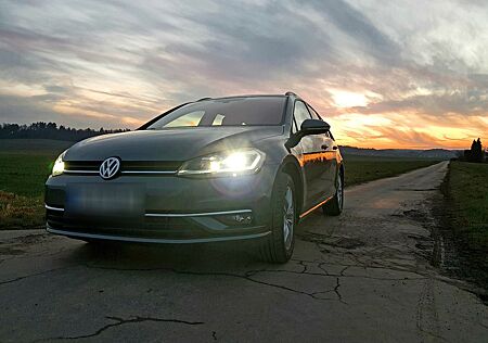 VW Golf Volkswagen Variant TSI 92kW: DSG, ACC, Android Auto