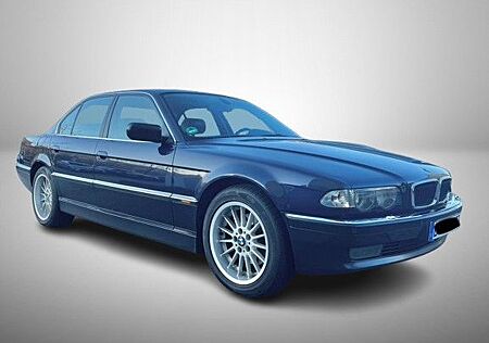 BMW 740i Kette NEU nachlackierungsfrei TOP