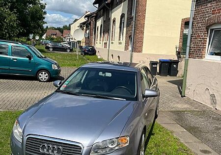 Audi A4 2.0 T FSI