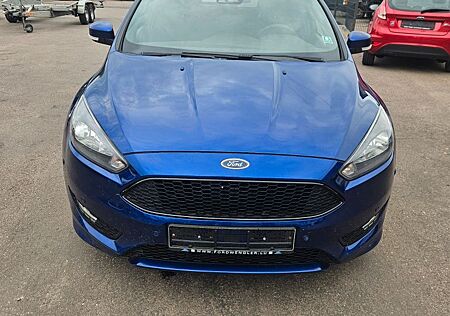 Ford Focus Turnier ST-Line