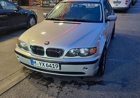 BMW 318i -E46