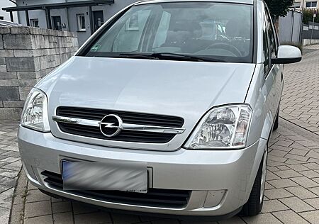 Opel Meriva 1.6 - TÜV, AHK, Ganzjahresreifen