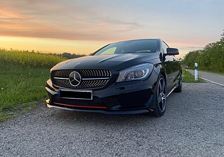 Mercedes-Benz CLA 250 DCT 4MATIC Sport AMG-Line