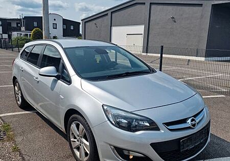 Opel Astra J Sports Tourer Selection" TÜV NEU!"
