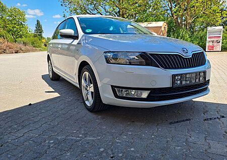Skoda Rapid 1.4 TSI DSG Drive Spaceback