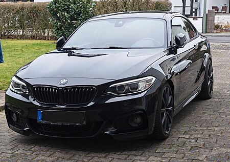 BMW 230i Coupé M Sport M Sport
