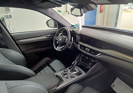 Alfa Romeo Stelvio Veloce Q4 NAVI SHZ LETDER AT
