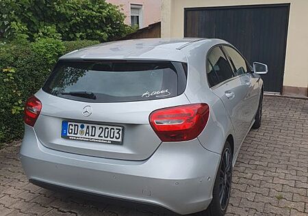 Mercedes-Benz A 180 -
