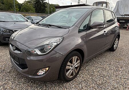 Hyundai ix20 FIFA world Cup Edition 1,6i Aut.+SHZ+Leder