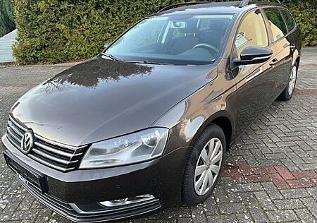 VW Passat Variant Volkswagen BlueMotion 1.Hd,Standh,Navi,Klima