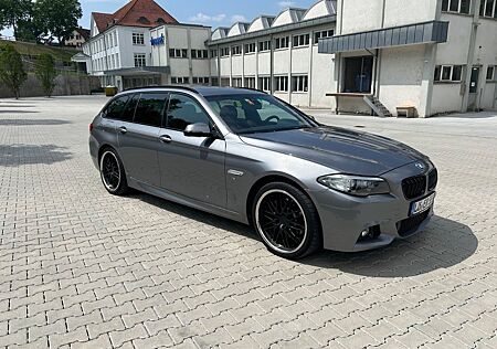 BMW 530d xDrive Touring A -