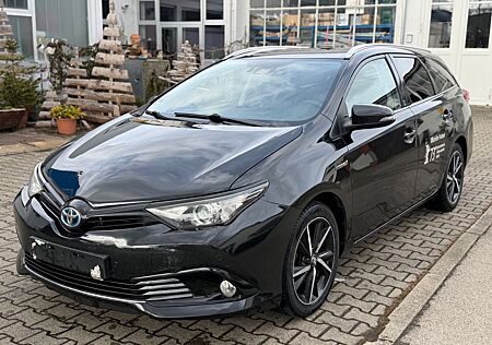 Toyota Auris Touring Sports Hybrid Team D