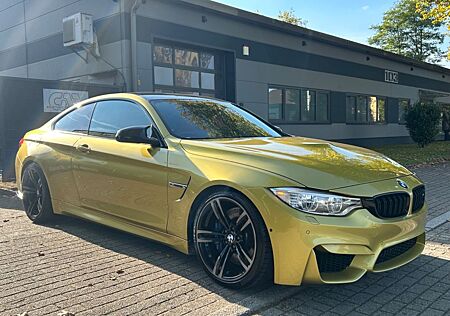 BMW M4 Coupe *Head-UP*Kamera*LED*CARBON*