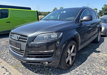 Audi Q7 3.0 TDI (DPF) quattro tiptronic