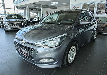 Hyundai i20 blue Style/Klima/1.Hand/PDC/Spurhalteassist/