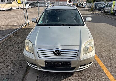 Toyota Avensis Kombi 1.8 Klimaautomatik Tüv Au 12/2025