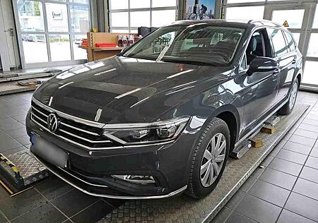 VW Passat Variant Volkswagen Passat Var 2.0TDI Elegance 4Mot Leder Kamera