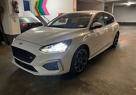 Ford Focus ST Line 1,0 EcoBoost