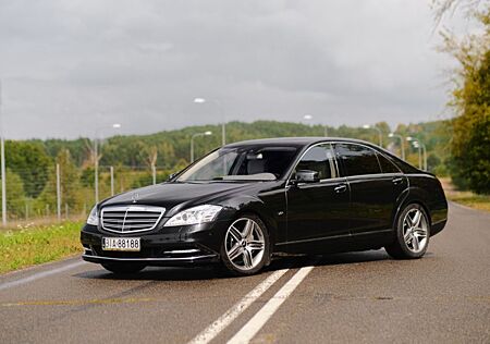 Mercedes-Benz S 600 L - Japonia