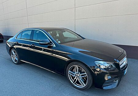 Mercedes-Benz E 220 d Limousine AMG Panorama Cockpit
