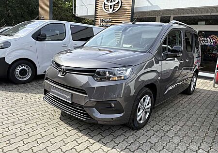 Toyota Pro Ace Proace City Verso 5-Türer 1.2 Team Deutschland
