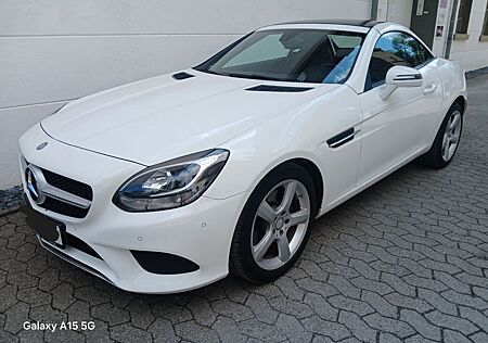 Mercedes-Benz SLC 200 Roadster Leder Navi 6 Gang PTS Pano