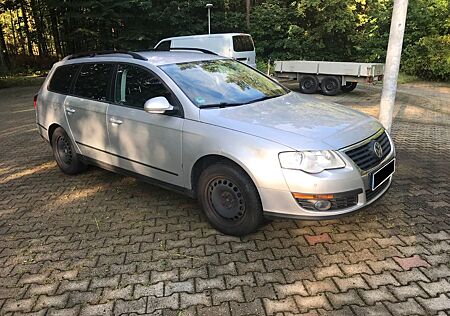 VW Passat Variant Volkswagen 2.0 TDI DPF DSG Comfortline V...