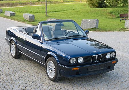 BMW 320i Cabrio aus 1. Frauenhand, orig. 55`km