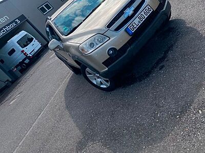 Chevrolet Captiva 2.4 LS 2WD 7-Sitzer LS