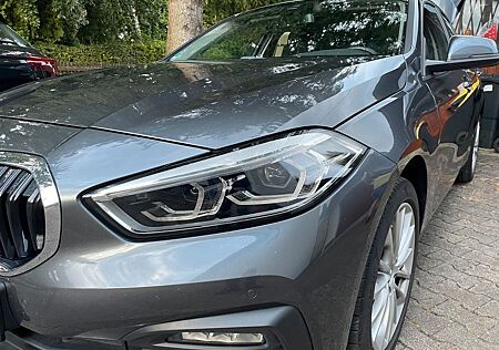 BMW 116d Steptronic Head-Up Display ACC Parkass.
