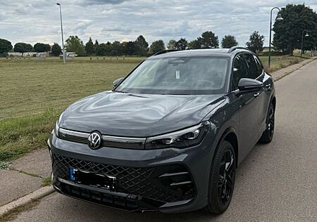 VW Tiguan Volkswagen 2.0 TDI R-Line SCR 142kW DSG 4MOTION ENER