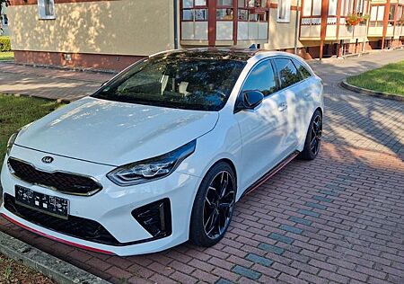 Kia Pro_ceed pro_cee'd / ProCeed 1.6 T-GDI GT GT