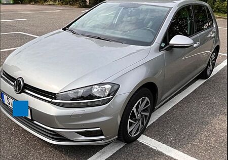 VW Golf Volkswagen 1.0 TSI Sound