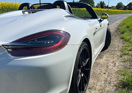 Porsche Boxster Spyder Top Zustand,2 Jahre Aproved