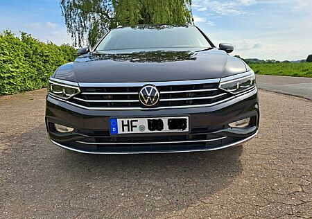 VW Passat Variant Volkswagen 2.0 TDI DSG Elegance Garantie 26