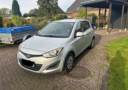 Hyundai i20 1.2 Classic TÜV NEU + KLIMA