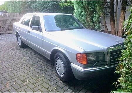 Mercedes-Benz S 260 260 SE W126 Oldtimer Garagenfahrzeug gepflegt