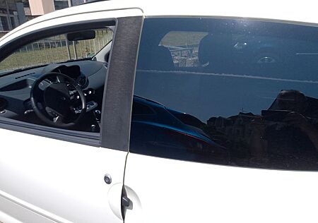 Renault Twingo Authentique 1.2 LEV 16V 75 eco2 Authe...