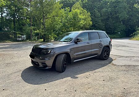 Jeep Grand Cherokee SRT 6.4l V8 HEMI