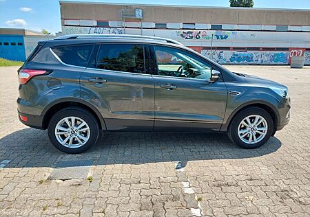 Ford Kuga 1,5 EcoBoost 4x2 110kW COOL & CONNECT C...