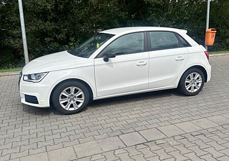 Audi A1 1.0 TFSI ultra Sportback -SHZ 2. Hand 4/5