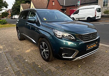 Peugeot 5008 BLUE HDI Allure 1.HD/7 SITZER/PDC/NAVI/TÜV