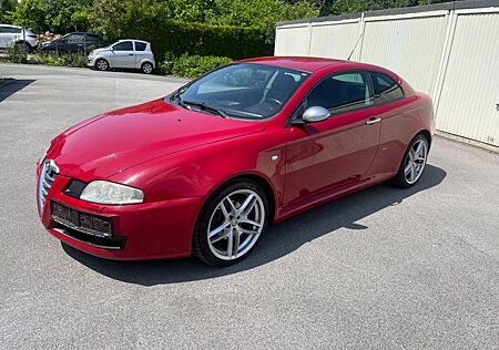 Alfa Romeo GT 1.9 JTD 16V M-Jet Quadrifoglio Verde Q2