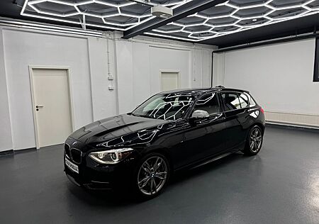 BMW M135i *AUTOMATIK*R-KAMERA*UNFALLFREI*